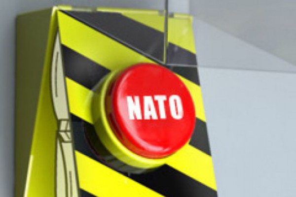 NATO საკუთარი მისიის გადაფასებას ენთუზიაზმის გარეშე ახდენს