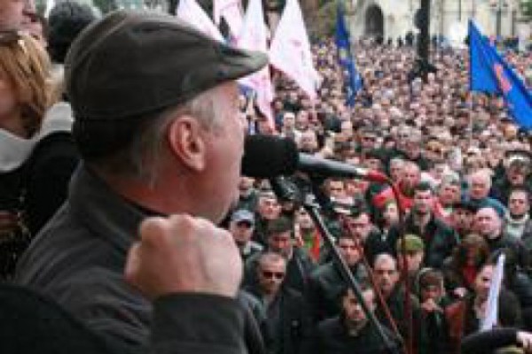 ოპოზიცია ზრდასრულ ადამიანს უნდა დაემსგავსოს