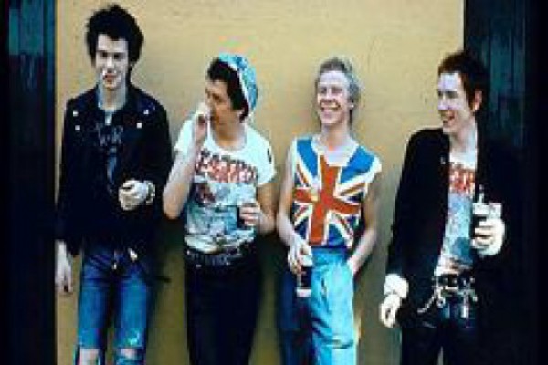 “Sex Pistols”-მა ოლიმპიურ თამაშებს უგანა