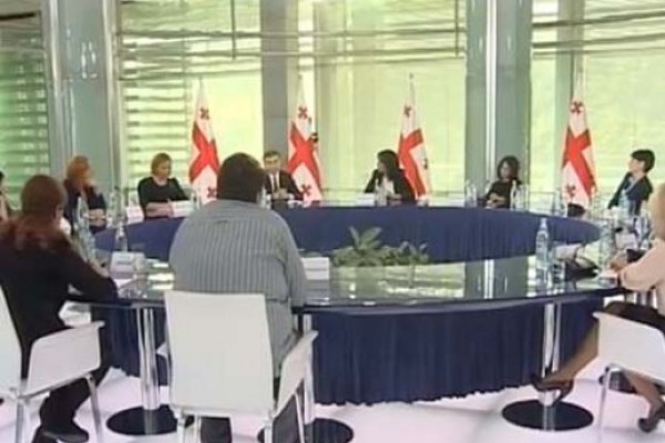პრემიერ-მინისტრის შეხვედრა მედიის წარმომადგენლებთან - ნაწილი პირველი (ვიდეო)
