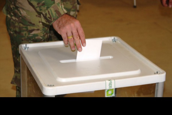 სამხედროებმა არჩევნებზე ხმის მიცემის პროცედურების შესახებ ინფორმაცია მიიღეს