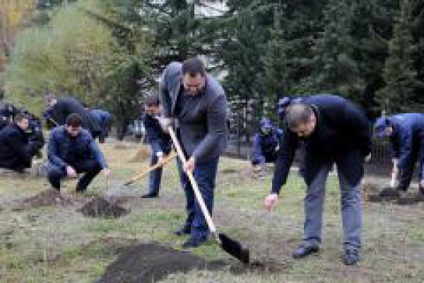 შინაგან საქმეთა მინისტრმა გამწვანების აქციაში მიიღო მონაწილეობა