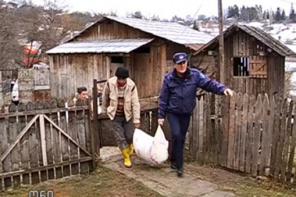 საქველმოქმედო აქციებს ონის და ამბროლაურის რაიონში აგრძელებს