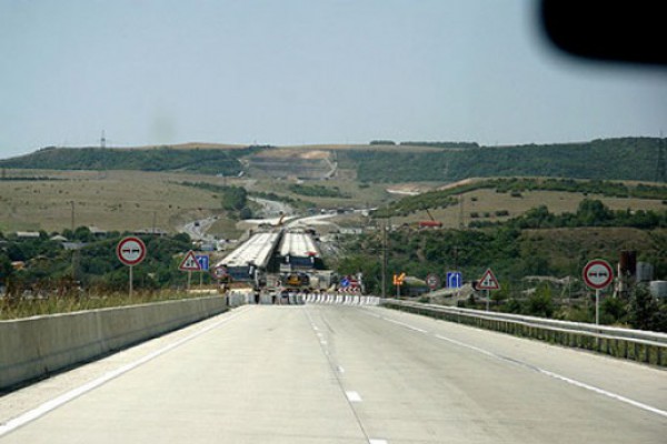 რიკოთის მილიარდიანი გზის ბედს დონორები გადაწყვეტენ