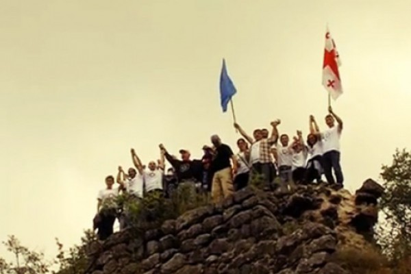 „ქართული ოცნების“ ახალგაზრდებმა ციხე ქალაქი სამშვილდე მოინახულეს და მის გალავანზე კოალიციის დროშა აღმართეს