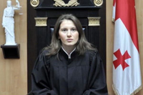 „ახალგაზრდები სამართლიანობისთვის“ მოსამართლე ნანა დარასელიას წინააღმდეგ