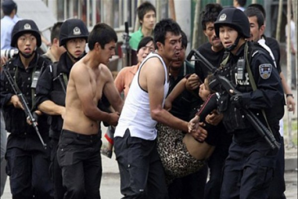 ჩინეთში მუსულმან-ექსტრემისტებს სამუდამო პატიმრობა მიუსაჯეს