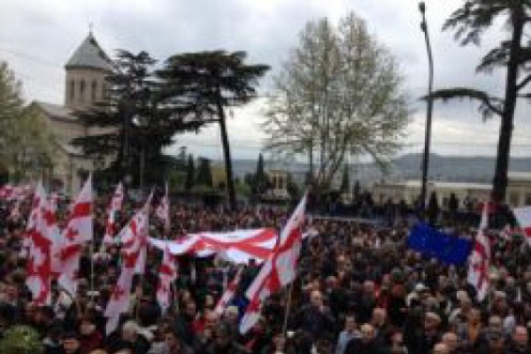 ვანო მერაბიშვილი და გიგი უგულავა აქციაზე მივიდნენ