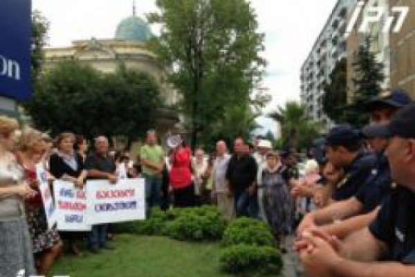 ბათუმის საქალაქო სასამართლოში აქციაზე დაკავებულთა სასამართლო პროცესი მიმდინარეობს