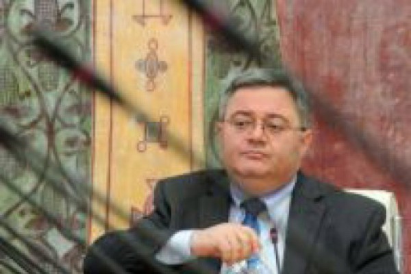 დავით უსუფაშვილმა მანდატურებს ჯოხის გამოყენებისკენ მოუწოდა