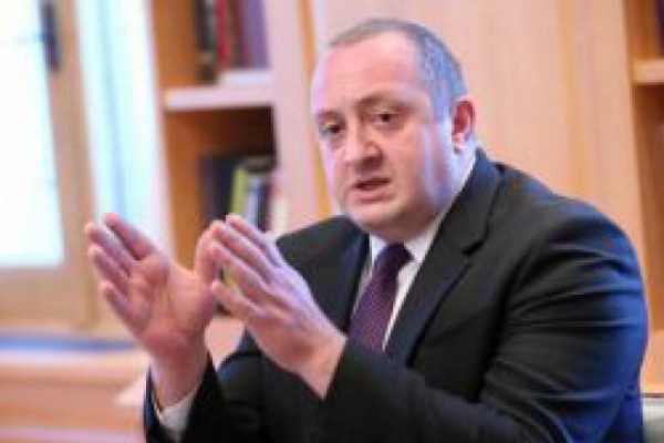 პრეზიდენტს არ აქვს პასუხი კითხვაზე, მოხსნის თუ არა საიდუმლო გრიფს ფოტოგრაფების საქმეს