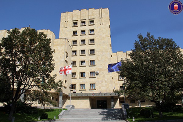 პრემიერი ომბუდსმენს სახალხო დამცველის ინსტიტუციონალური გაძლიერების მაქსიმალურ მხარდაჭერას დაჰპირდა