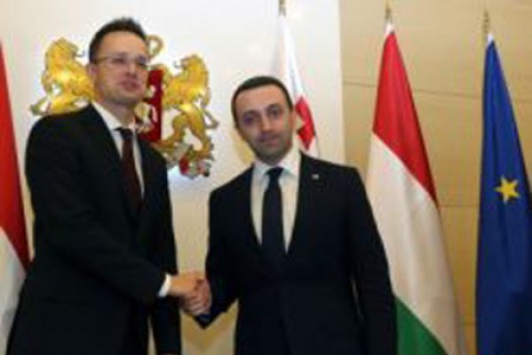 პრემიერი უნგრეთის საგარეო საქმეთა და ვაჭრობის მინისტრმა უნგრეთში მიიწვია