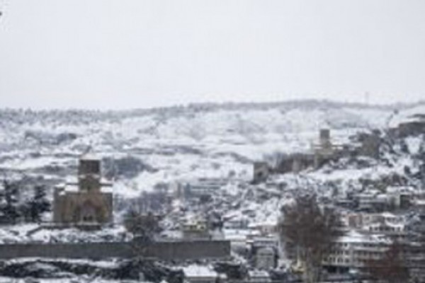 სინოპტიკოსები თბილისში ამაღამ თოვას ვარაუდობენ