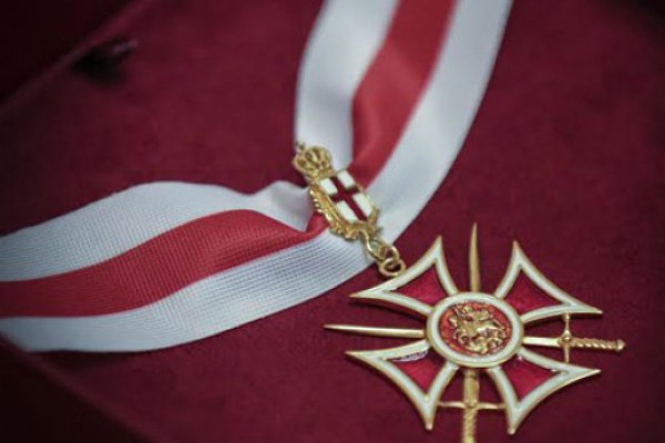 პრეზიდენტმა ზურაბ ჟვანია წმინდა გიორგის სახელობის გამარჯვების ორდენით (სიკვდილის შემდეგ) დააჯილდოვა
