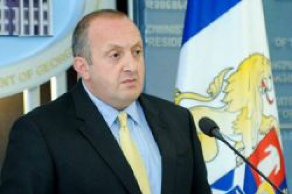 საქართველოს პრეზიდენტს მოსკოვში, ფაშიზმზე გამარჯვების 70-ე წლისთავზე დასასწრები მოსაწვევი გამოუგზავნეს