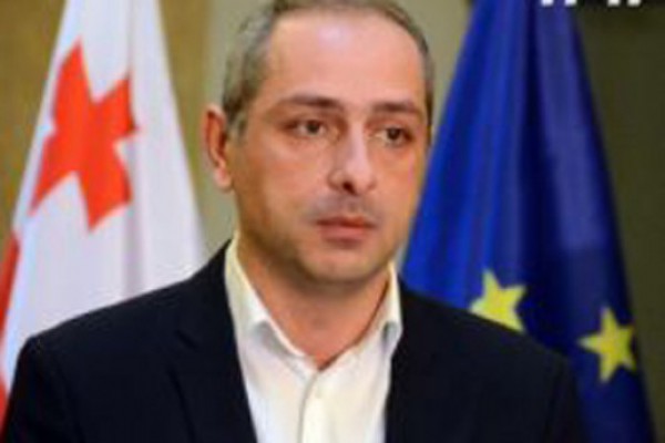 ირაკლი სესიაშვილი იმედს გამოთქვამს, რომ თავდაცვის სამინისტროს დაკავებულ თანამშრომლებს სასამართლო გირაოს შეუფარდებს
