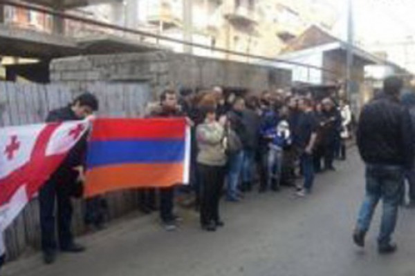 საქართველოში სომხეთის საელჩოსთან სოლიდარობის აქცია მიმდინარეობს