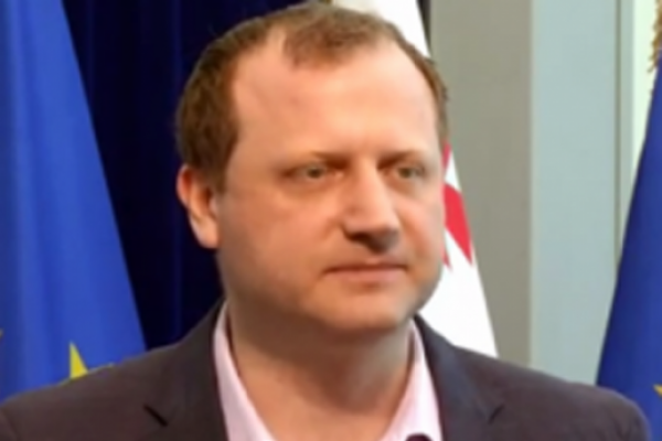 ავიაკომპანიები, რომლებიც პირადად პუტინს ეკუთვნის, საქართველოში არ უნდა შემოდიოდეს
