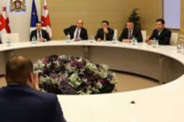 მთავრობის შეფასებით, ქვეყანაში მოქმედებს მცურავი გაცვლითი კურსი და სიტუაცია კონტროლს ექვემდებარება