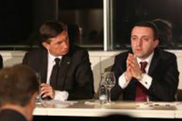 ხელისუფლება მზად არის რუსეთთან მოლაპარაკებებისთვის, რომელსაც კარგი მომზადება სჭირდება