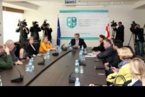 დავით სერგეენკო ბიზნესსექტორის წარმომადგენლებს შეხვდა