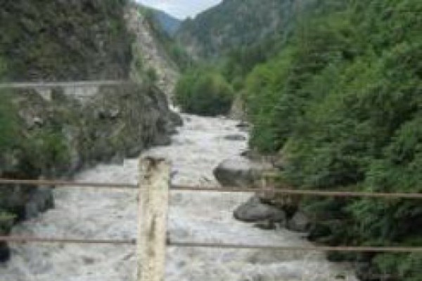 ენგურმა ორი წლის წინ დაკარგული ტყუპისცალი გოგონას ცხედარი გამორიყა