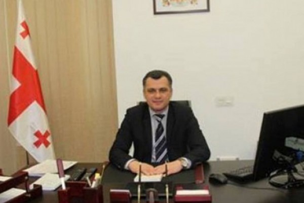 საპარლამენტო უმცირესობა ირაკლი ალასანიას განცხადებას ეხმაურება
