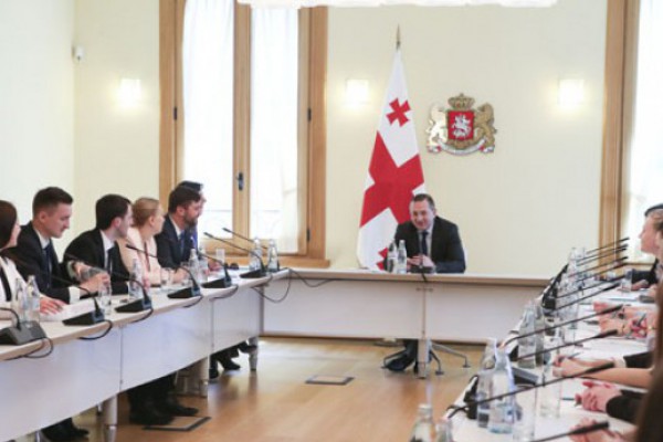 თენგიზ ფხალაძე ბელარუს სტუდენტებს შეხვდა