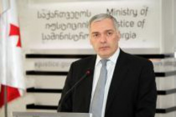 მარტოხელა მშობლის არასრულწლოვანი შვილისთვის პასპორტის გაცემის საკითხი ახლებურად დარეგულირდება