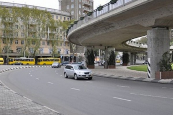 გმირთა მოედანზე ტრანსპორტის მოძრაობა სრულად აღდგენილია