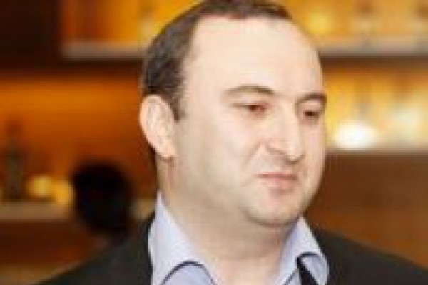 ლევან მურუსიძე ყველა პოლიტიკოსს მოუწოდებს, სასამართლოზე ზეწოლისგან თავი შეიკავონ