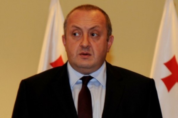 პრეზიდენტის ინფორმაციით, უშიშროების საბჭოს სხდომაზე კოორდინირებულ მუშაობაზე შეთანხმდნენ