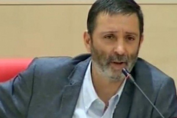 დავით დარჩიაშვილი უმრავლესობას:  ღმერთი არ გწამთ?! მარტო პირჯვრის გადაწერა პოლიტიკურ ცოდვებს ვერ გააბათილებს