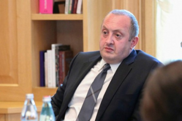 ეკა მიშველაძის განმარტებით, მისთვის უცნობია, რა საკითხები განიხილეს პრეზიდენტმა და გიგა ბოკერიამ