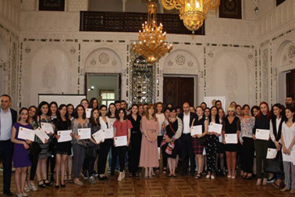 „იურიდიული კლინიკა: ჩემი ადვოკატი“-ს კურსდამთავრებულებს სერთიფიკატები გადაეცათ