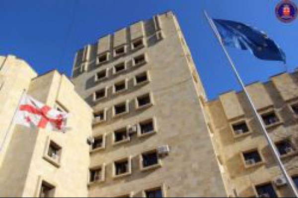 დემურ სტურუას თვითმკვლელობამდე მიყვანის საქმეზე ბრალდებულ პოლიციელზე ძებნა გამოცხადდა