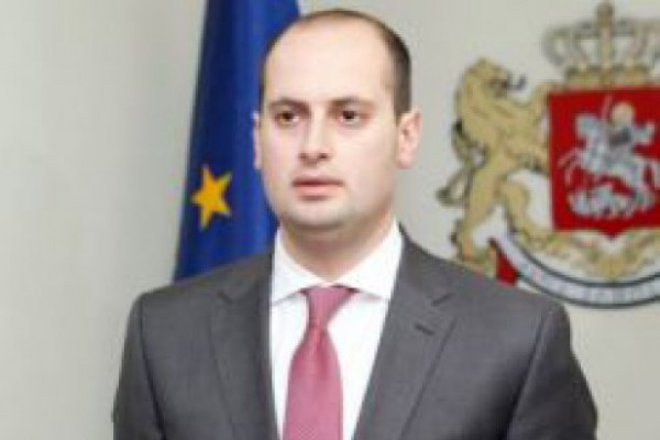 მინისტრები ”რუსთავი 2”-ის ირგვლივ მიმდინარე მოვლენებს ეხმაურებიან