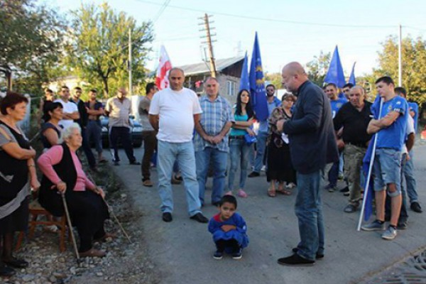 გედევან ფოფხაძე და გიორგი კოპაძე  ამომრჩეველთან შეხვედრებს განაგრძობენ