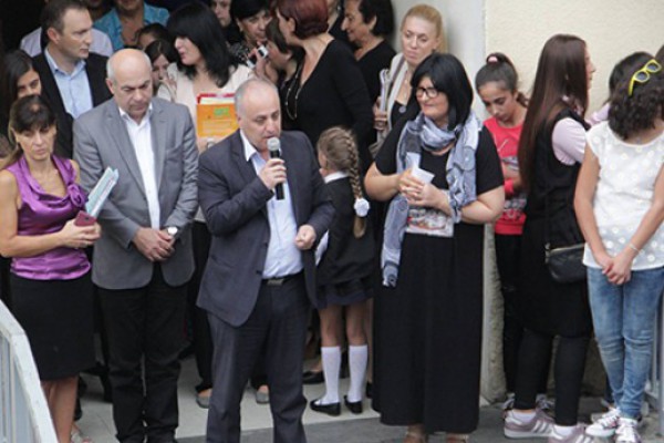 დიმიტრი ხუნდაძემ მცხეთის ბაღებისა და სკოლების აღსაზრდელებს სასწავლო წლის დაწყება მიულოცა