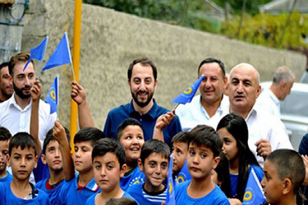 ირაკლი მეზურნიშვილი სოფელ საქადაგიანოსა და ხიდისყურში ეთნიკური უმცირესობების წარმომადგენლებს  შეხვდა