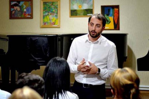 ირაკლი მეზურნიშვილი წინასაარჩევნო შეხვედრებს განაგრძობს