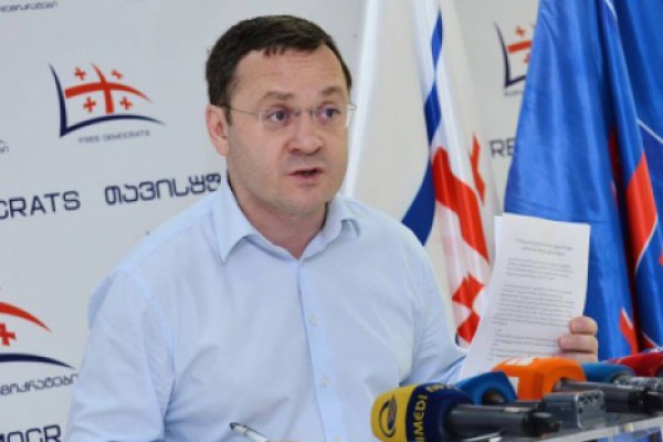 გია ვოლსკის უბრალოდ დავემშვიდობეთ და სრული პასუხისმგებლობით შემიძლია გითხრათ, რომ სამომავლო გეგმებზე არ გვისაუბრია