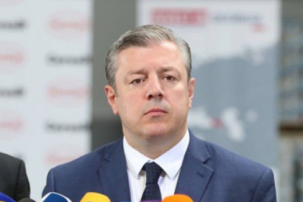 პრემიერი ადასტურებს, რომ პარლამენტის თავმჯდომარის პოსტზე ირაკლი კობახიძის კანდიდატურა განიხილება