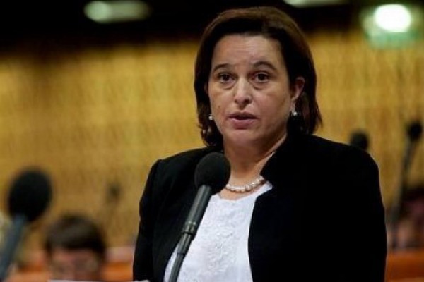 მანანა კობახიძე არ ადასტურებს, რომ საკონსტიტუციო სასამართლოს მოსამართლეობის სურვილი აქვს
