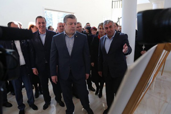 ჩოხატაურში ხელოვნების სასახლე გაიხსნა
