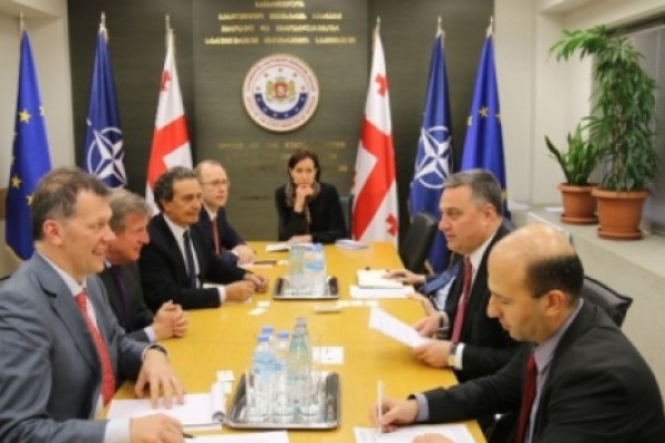 ვიქტორ დოლიძე ევროკომისიის სპეციალურ მისიას შეხვდა