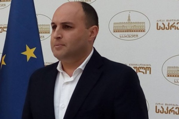 ირაკლი ნადირაძე:   დავით ნარმანია საერთოდ გასულია მომსახურების ზონიდან