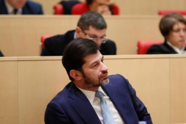 საპარლამენტო უმცირესობა ”გაზპრომის” საკითხზე კახა კალაძეს პარლამენტში იბარებს