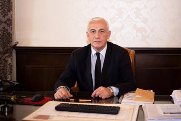 გიორგი ალიბეგაშვილი რიგგარეშე სხდომის მოწვევის შესახებ კომენტარს აკეთებს